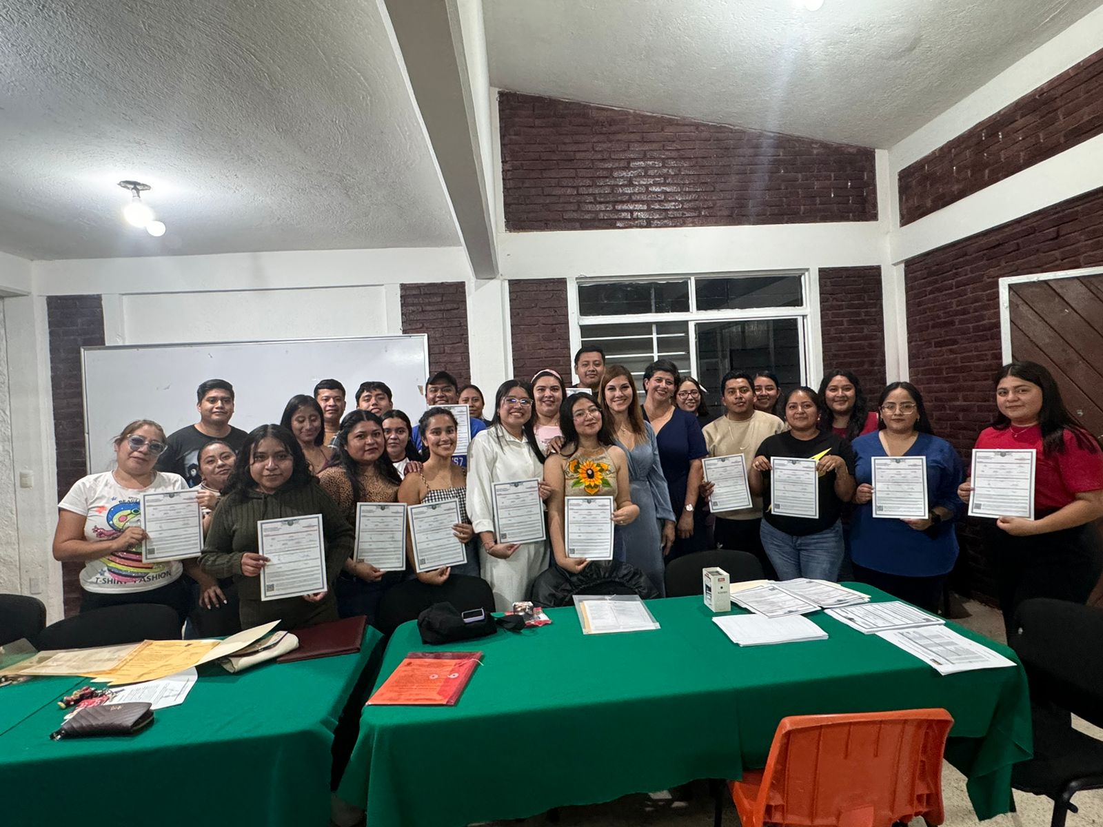 Ceremonia de Entrega de Títulos a Egresados de la Licenciatura en Enseñanza y Aprendizaje en Telesecundaria - Ciclo Escolar 2020-2024